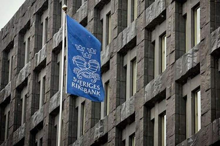 İsveç faizi 1 puan artırdı