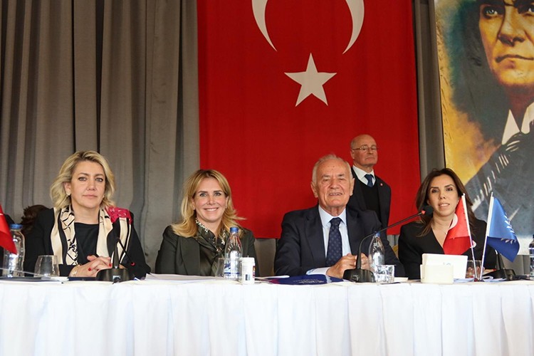 Büyük Kulüp'te hareketli genel kurul