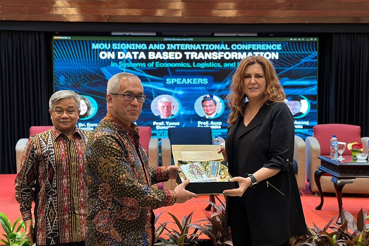 Endonezya'da data analitik merkezi kuruyor