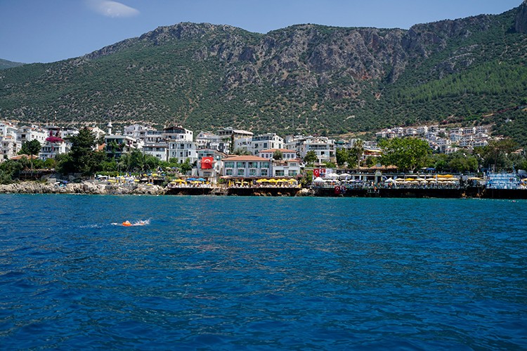 2 kıta ve 2 ülke arasında en güzel deniz turizmi