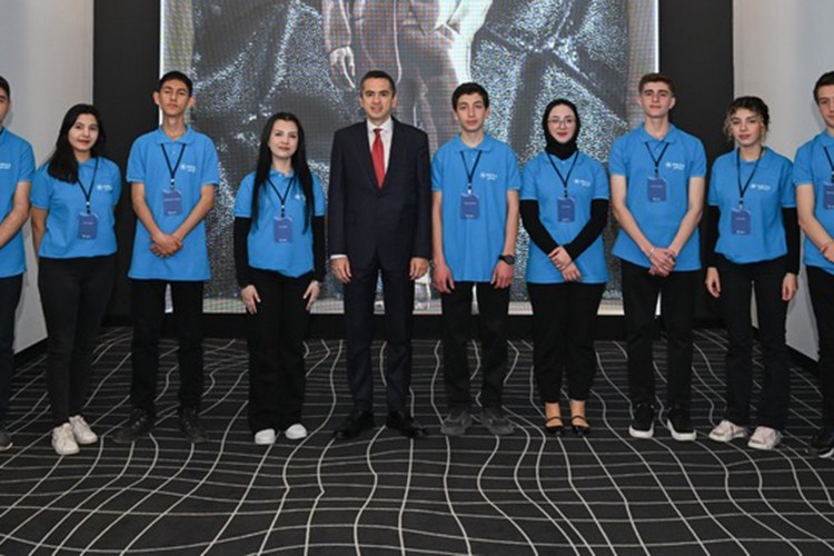 MESS'in "Yarınım Burs Programı" 10 yılda 50 bin öğrenciye ulaştı