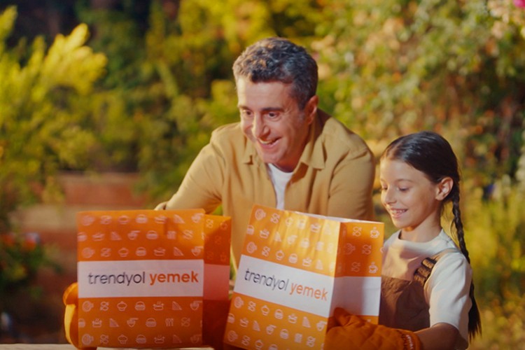 Trendyol Yemek'ten 'Sıcak Sıcak' yeni reklam filmi