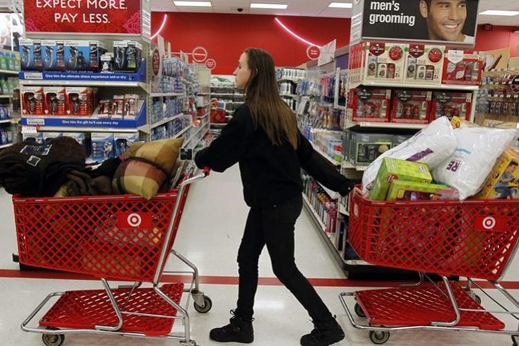 İngiltere'de perakende satışlar hız kesti