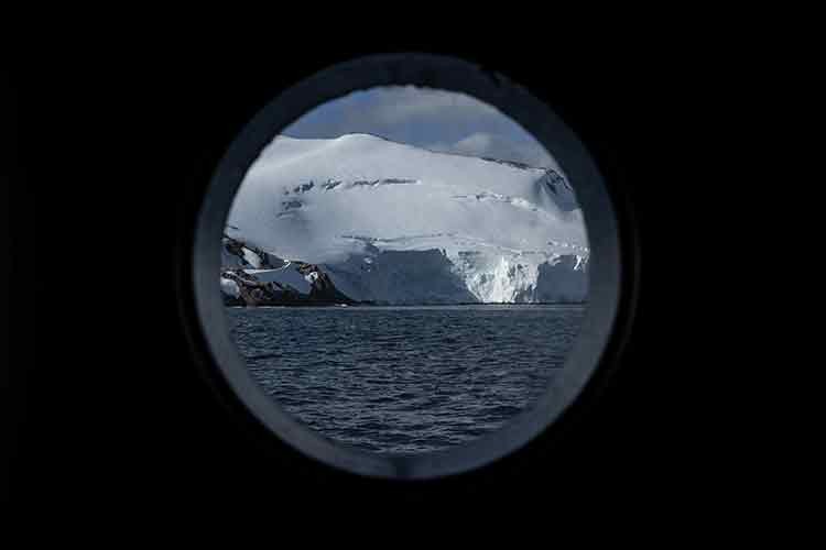 Beyaz Kıta'ya açılan pencere: lumbuz