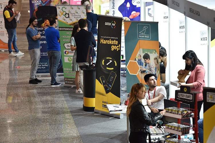 İnovatif çözümlerini sokağa taşıyor