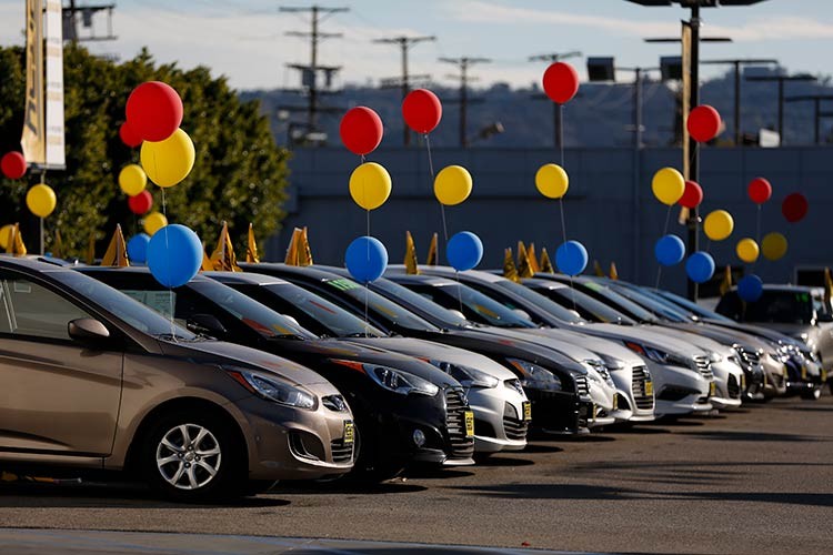 AB'de satışlar düştü