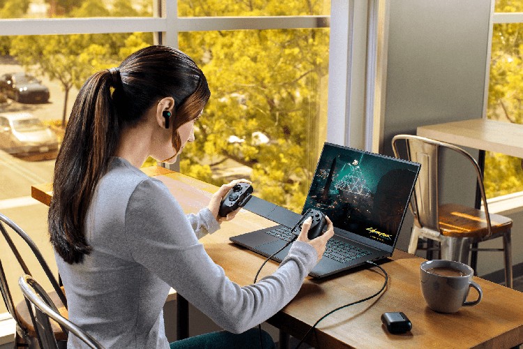 Razer, mobil oyunculara özel yeni nesil Kishi V3 serisini tanıttı