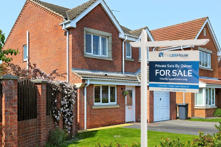 İngiltere'de konut fiyatları düşüşünü 4. aya taşıdı