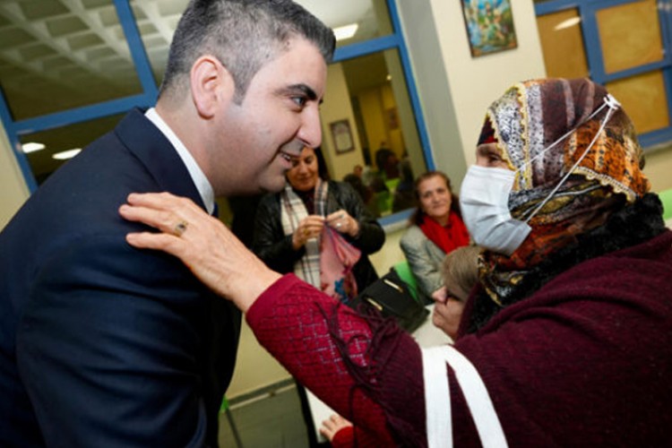 Gökhan Yüksel hızır orucunu vatandaşlarla birlikte açtı