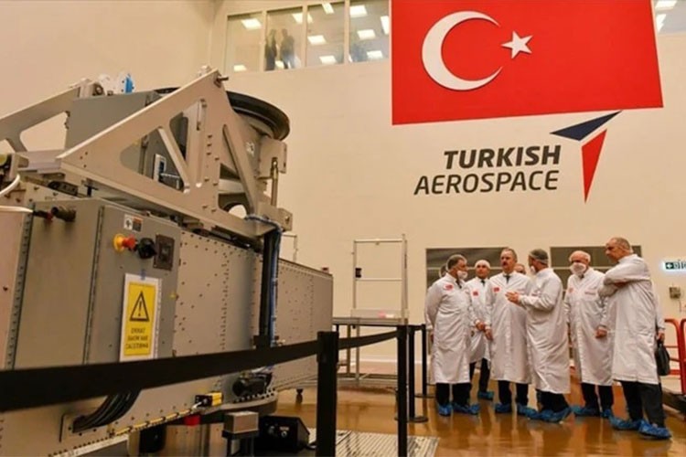 Savunma Sanayii Başkanı GÖKTÜRK-Y Projesi'ni inceledi