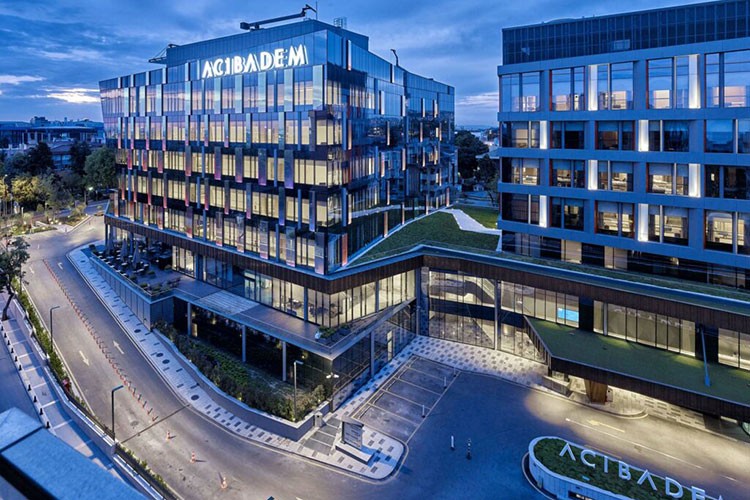 Galatasaray Kulübünün sağlık sponsoru Acıbadem oldu