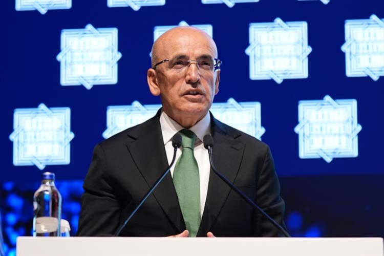 "Bütçe açığının milli gelire oranını, %2,9'a düşürdük"