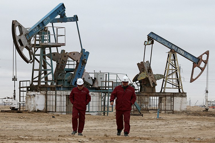 Enflasyon petrol fiyatının düşüşle neden oldu