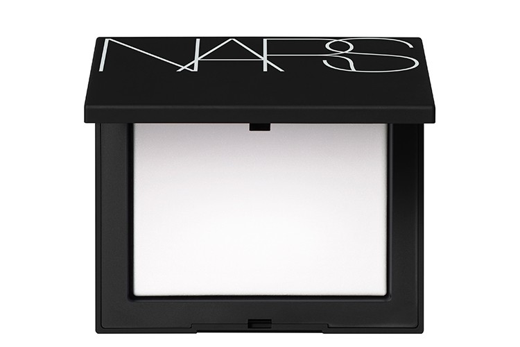 NARS'tan hafif ve kusursuz yaz makyajı