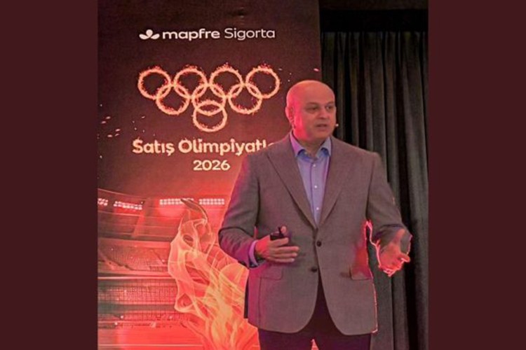 Satış ve pazarlama ekipleri bir araya geldi