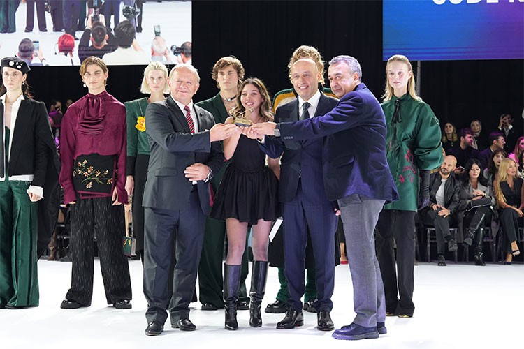 100 ülkede 3000'e yakın Türk hazır giyim markasının kendi mağazası var