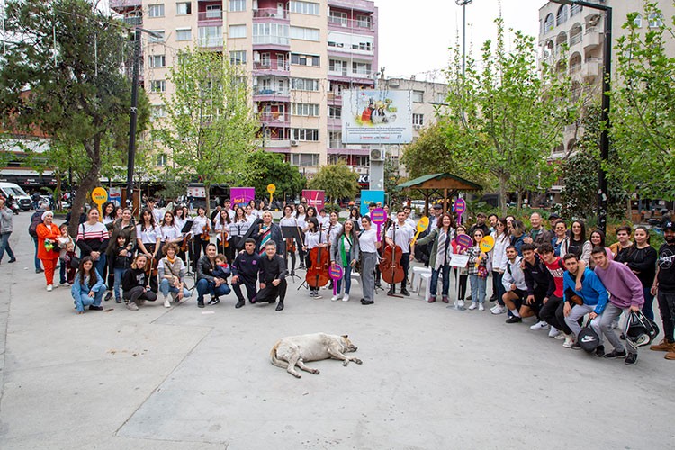 23 Nisan'da müziğiyle bayram coşkusu yaşatacak