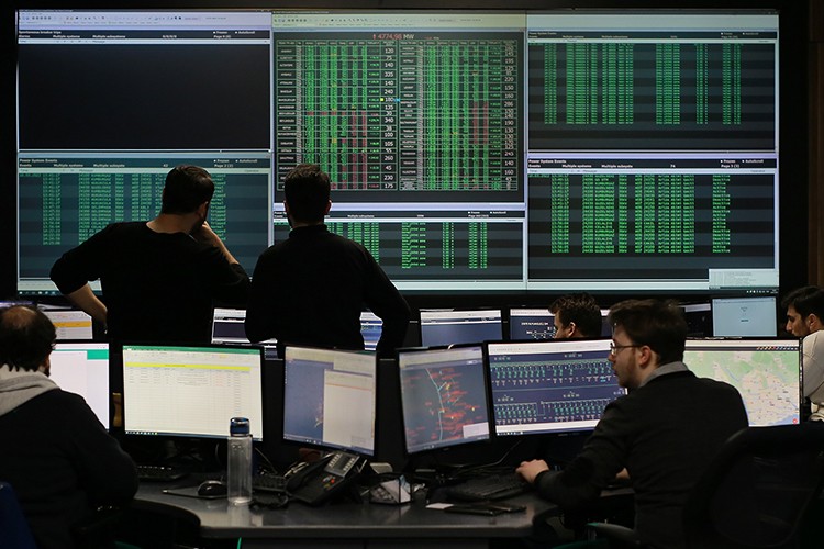 İstanbul Avrupa Yakası aşırı sıcaklar nedeniyle, elektrik tüketiminde 14 günde 6 rekor kırdı!