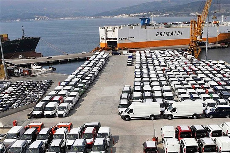 Otomotiv endüstrisi 2,2 milyar dolarlık ihracat yaptı