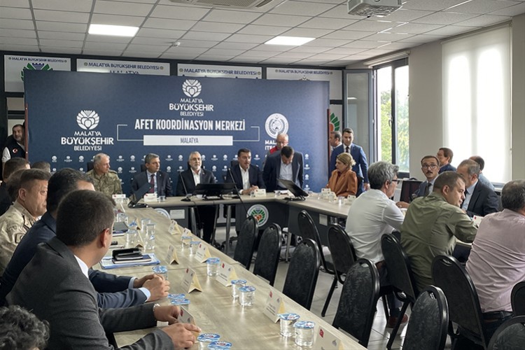 Bakan Işıkhan, Malatya'da Afet Koordinasyon Toplantısı'na katıldı