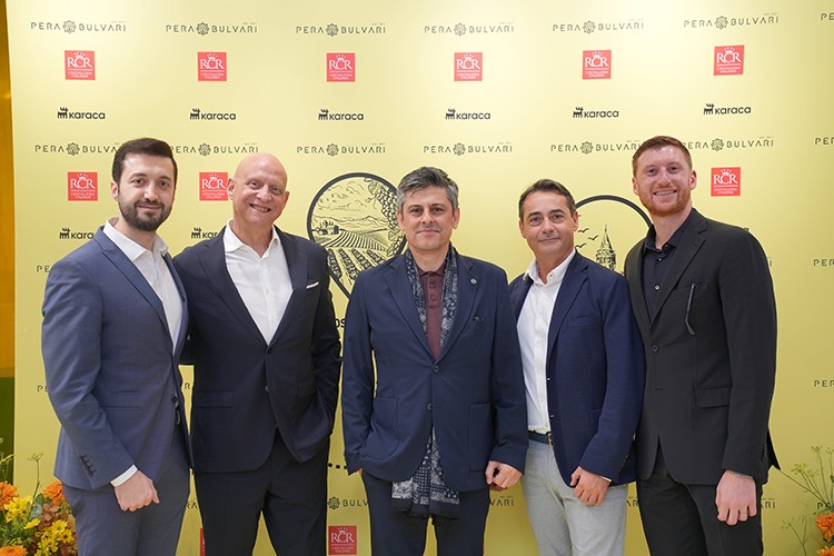 Dünyaca ünlü İtalyan cam ustalığı, Türk çay geleneğiyle buluştu