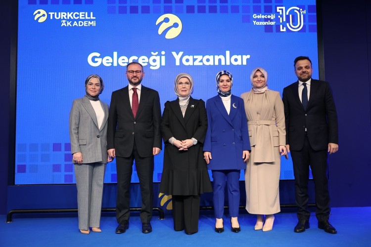 "Geleceği Yazanlar" projesi 10 yaşında