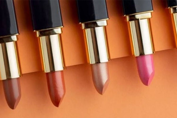 Türk rujları dünya kadınlarının dudaklarını renklendirdi
