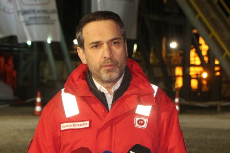 "Karadeniz'de birkaç ay içinde petrol keşfi için sondaj yapılacak"