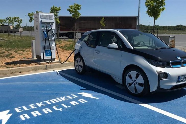 Araç şarj istasyonları için özel finansman paketi