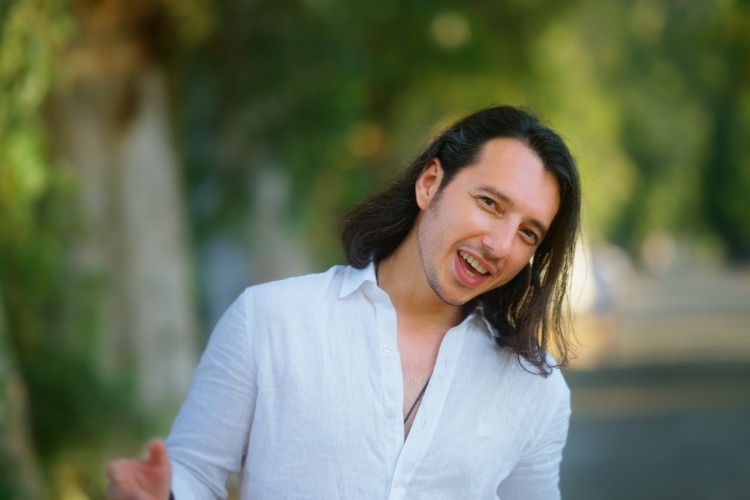 90'lardakiler gibi samimi şarkılar yapmak istiyorum