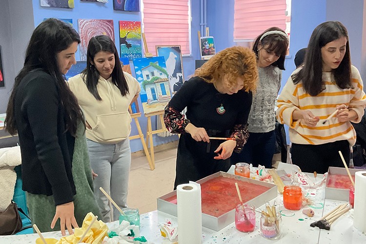 Öğretmenler Yazın da Öğrenmeye Devam Ediyor