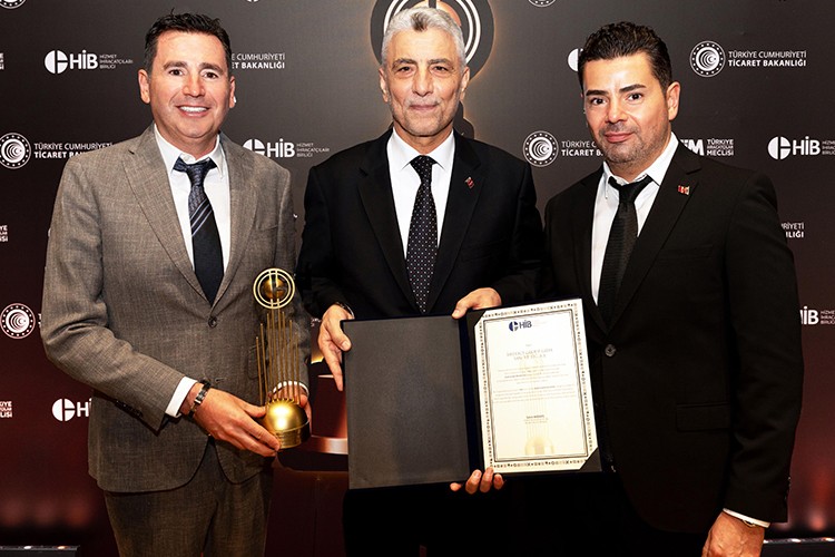 Hizmet İhracatı Şampiyonları Ödülleri sahiplerini buldu