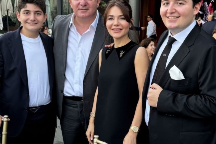 Hacısüleymanoğlu çiftinin gurur dolu anı