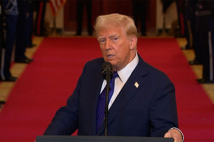 Trump, Fed'i enflasyonu "durduramamakla" suçladı: