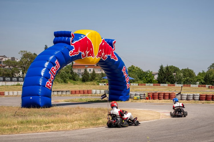 Red Bull Gamerszon Hot Lap'te kazanan Doğan Kabak