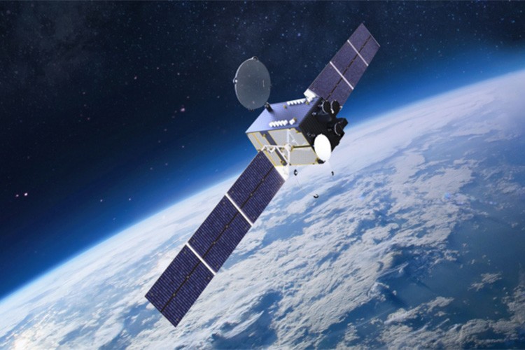 Dünyadan 36 bin kilometre uzaklıkta haberleşme dönemi başlıyor