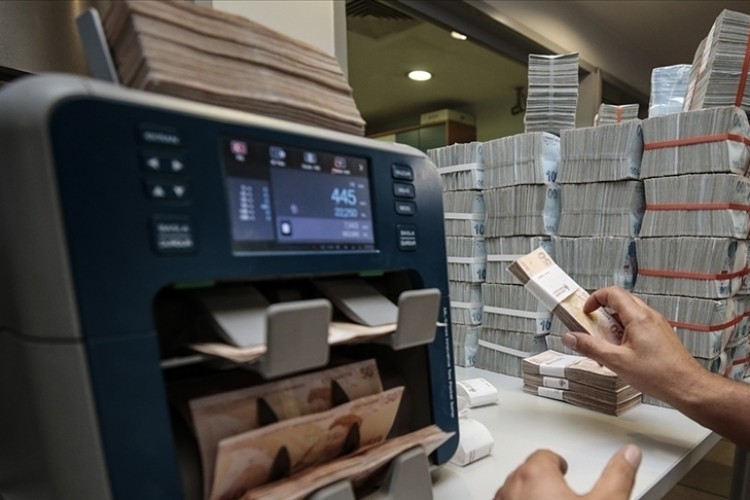 Bankacılık sektörünün kredi hacmi arttı