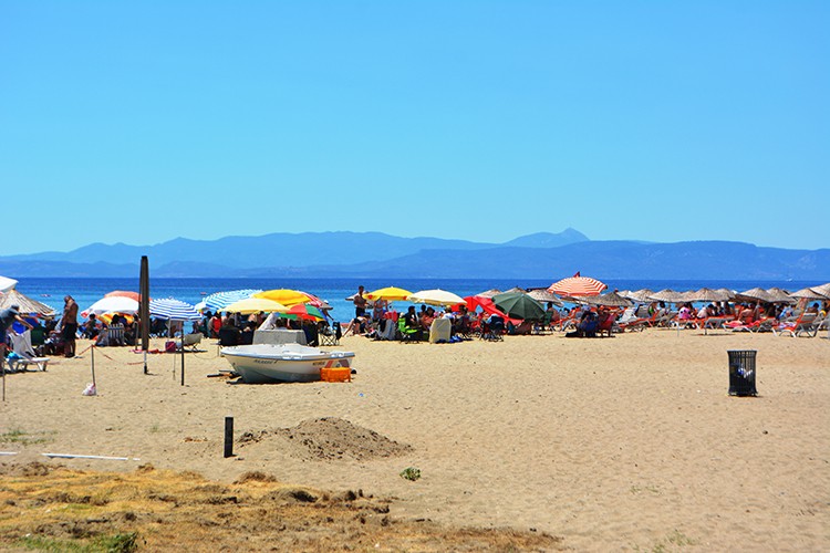Ayvalık ve Erdek'te Bayram yoğunluğu yaşanıyor