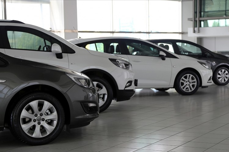 İkinci el araçta '6 ay 6 bin kilometre' düzenlemesi uzatıldı