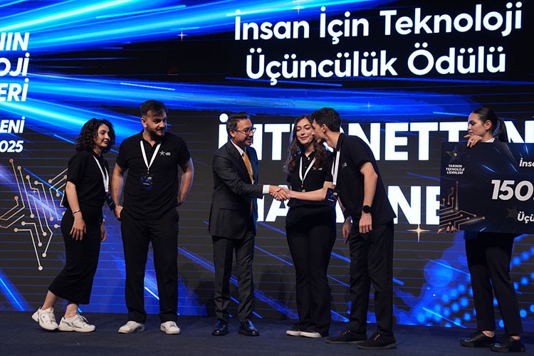"Yarının Teknoloji Liderleri" yarışmasında ödüller dağıtıldı