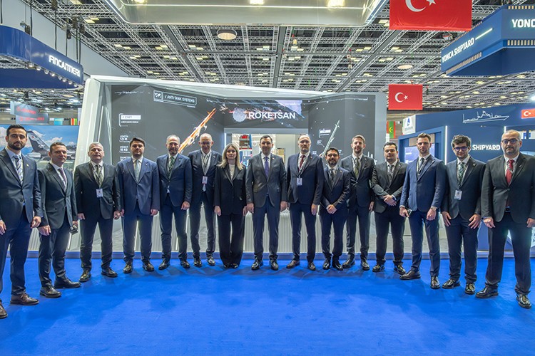 ROKETSAN, yeni nesil savunma sistemlerini Katar'da vitrine çıkarıyor