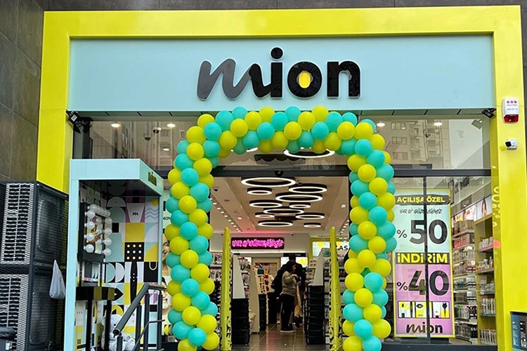 Mion'dan yeni mağazasında "Fırsat Katı" konsepti