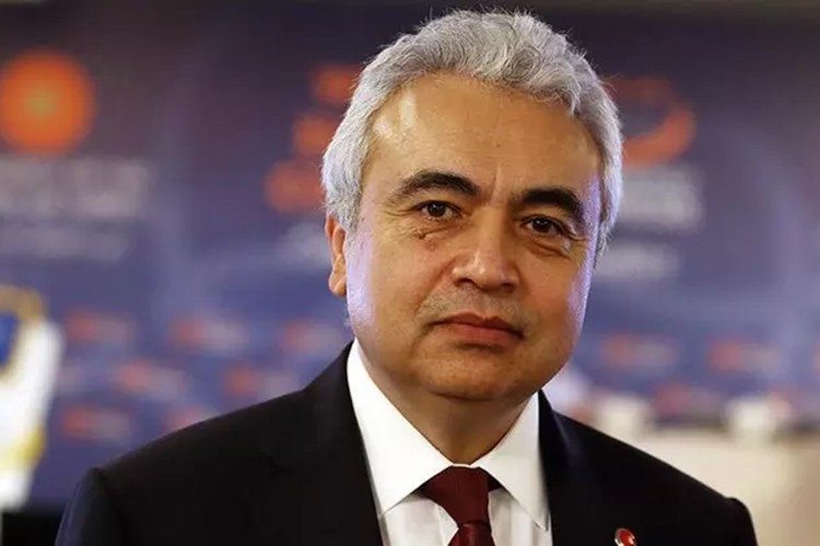 "Petrol piyasalarında arz iyi seviyede"