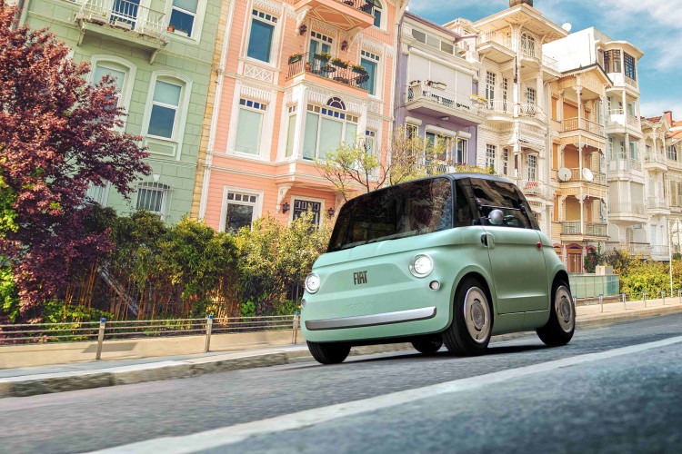 Fiat Topolino Şehir İçi Mobiliteyi Eşsiz İtalyan Tarzıyla Elektriklendiriyor