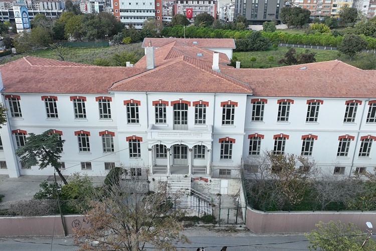 Balıklı Rum Hastanesi eski günlerine kavuşmayı bekliyor