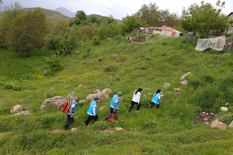 Sağlık hizmetini insanların ayağına götürüyorlar