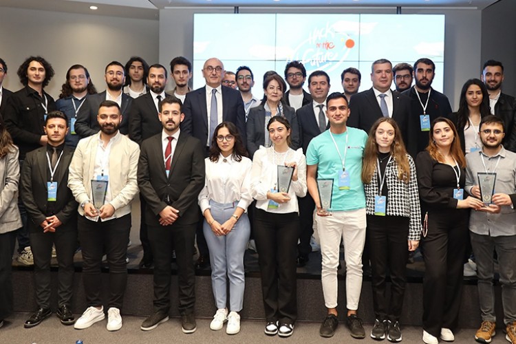 Gençler geleceğin bankacılığını bugünden tasarladı