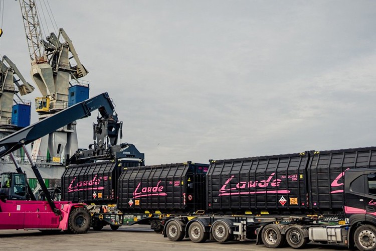 Aliağa'dan Polonya'ya kargo süresi yarıya indi