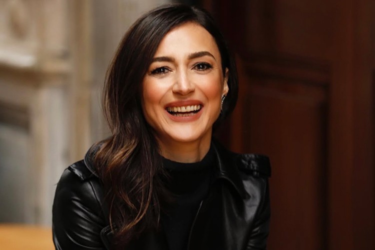 Özlem Çınar sinemaya dönüyor