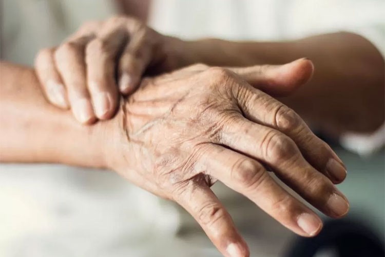 Türkiye Parkinson Hastalığı Derneğinden "erken tanı" uyarısı